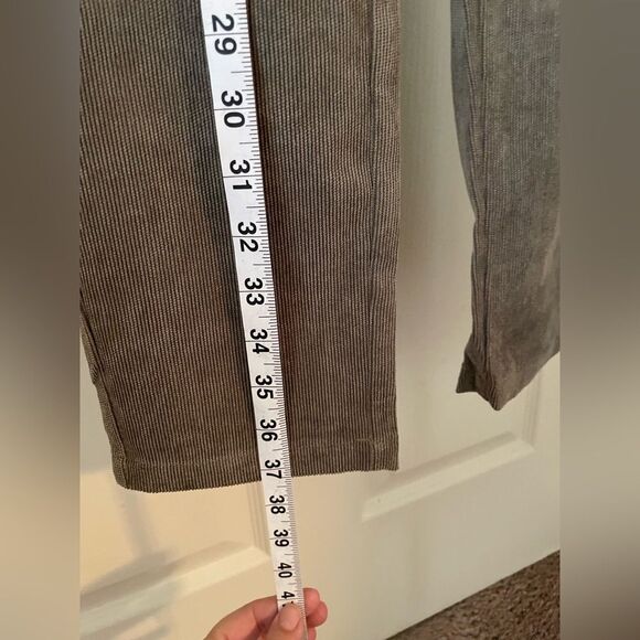 4 Button Olive Khaki Green Corduroy Cropped Ankle Pants Medium - Picture 8 of 9